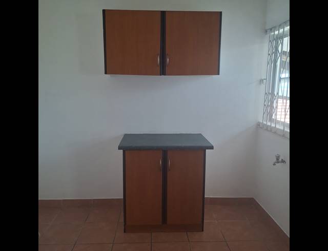 2 BEDROOM HOUSE TO LET IN RESERVOIR HILLS